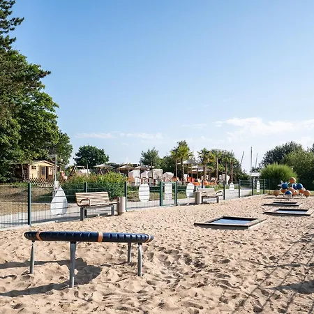 App 470 - Strandlage Lejlighed *